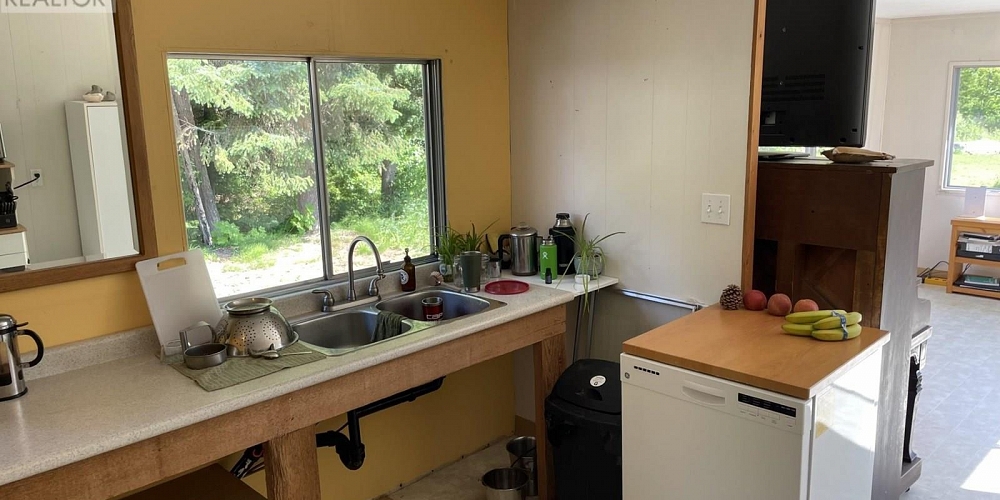 5258 OLD REMO ROAD Terrace Photo 7 5258 OLD REMO ROAD Terrace Photo 7